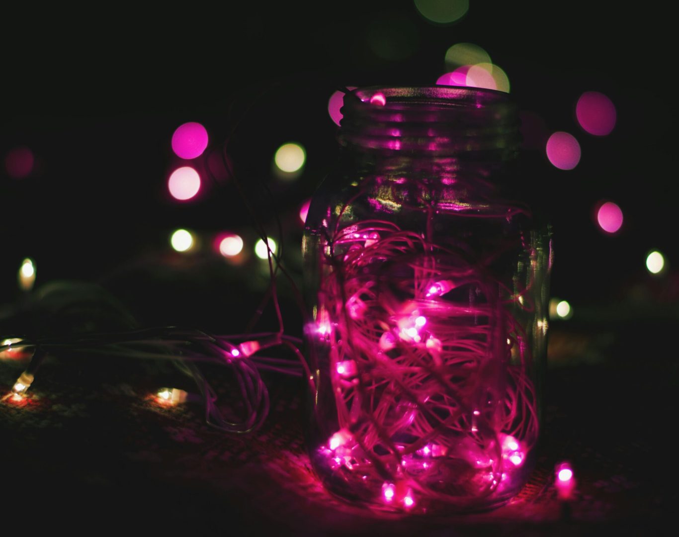 Benefits of Our Holiday Light Takedown & Removal in New England